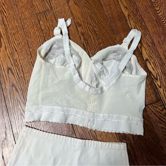 Vintage 1950s / 1960s Ivory Lace Panel Long Line Soft Cup Bra Corset Bustier - Picture 3 of 11